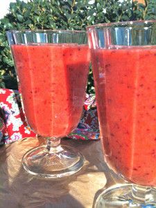 cranberry persimmon smoothies with pomegranate
