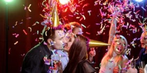 party and love kissing at new year's