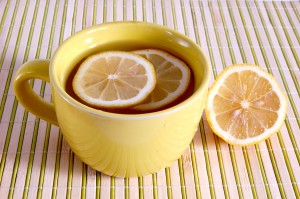 lemon in tea is a healthy drink