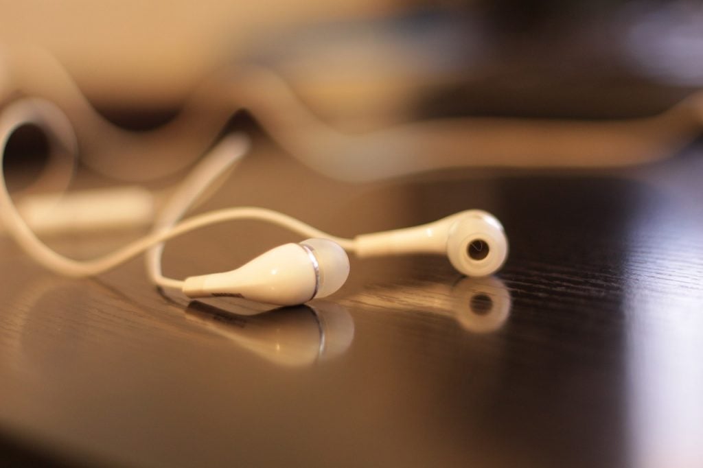 finance podcasts earbuds