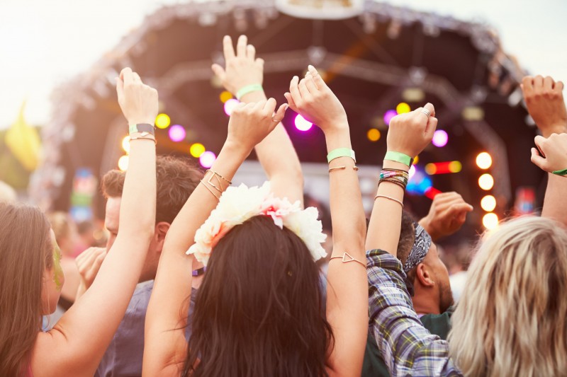 10 Ways to Save Money at Summer Music Festivals