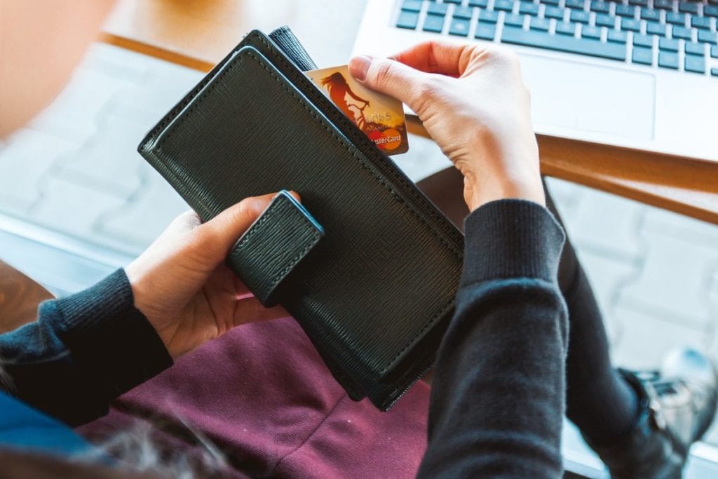 make money doing nothing: wallet with credit card