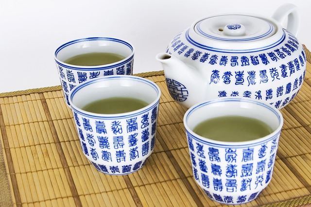 picture of cups of tea 