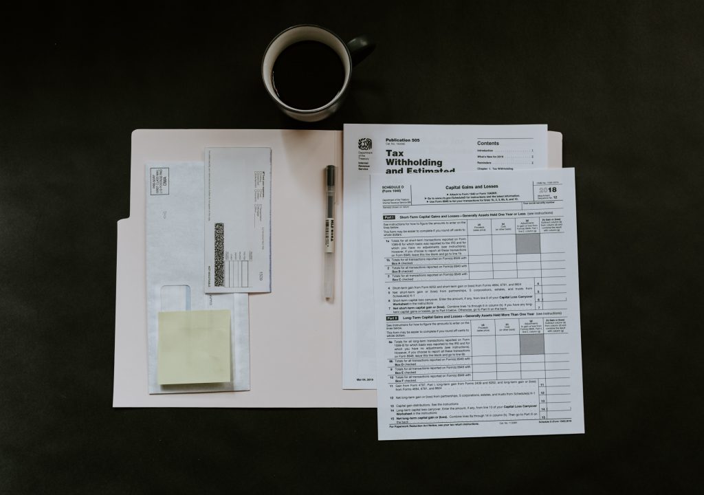 Filing one's taxes can be daunting, so people often put it off until the last minute. 