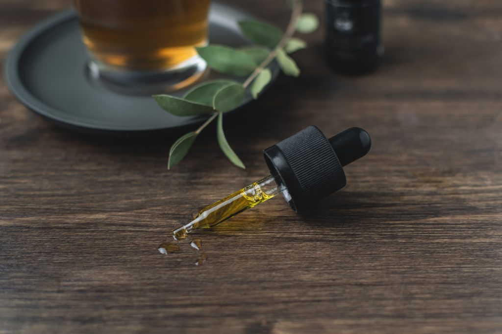 Everything You Need to Know About CBD and Its 5 Benefits