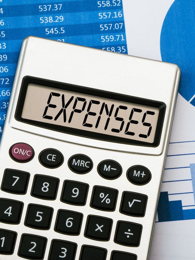 5 Easy Ways To Cut Down Monthly Expenses (2023)